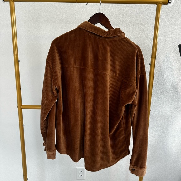 No Boundaries Shacket - Picture 4 of 5